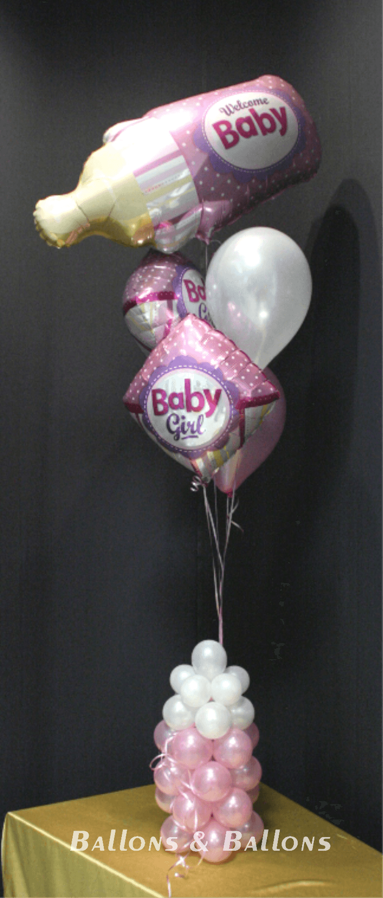 Babyparty-Ballons mit dem Aufdruck "Mädchen".